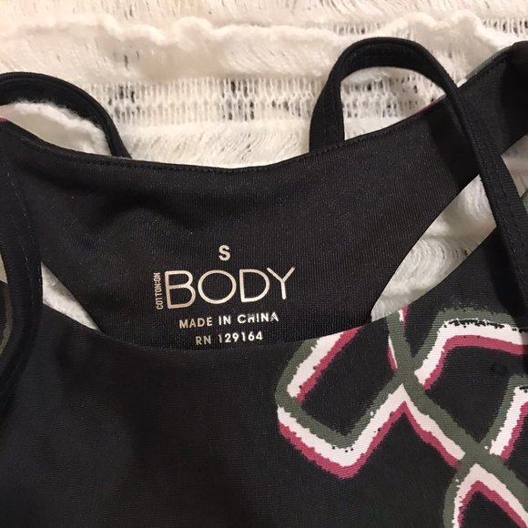 COTTON:ON sports bra tank top, 2layer mesh overlay - Picture 3 of 8